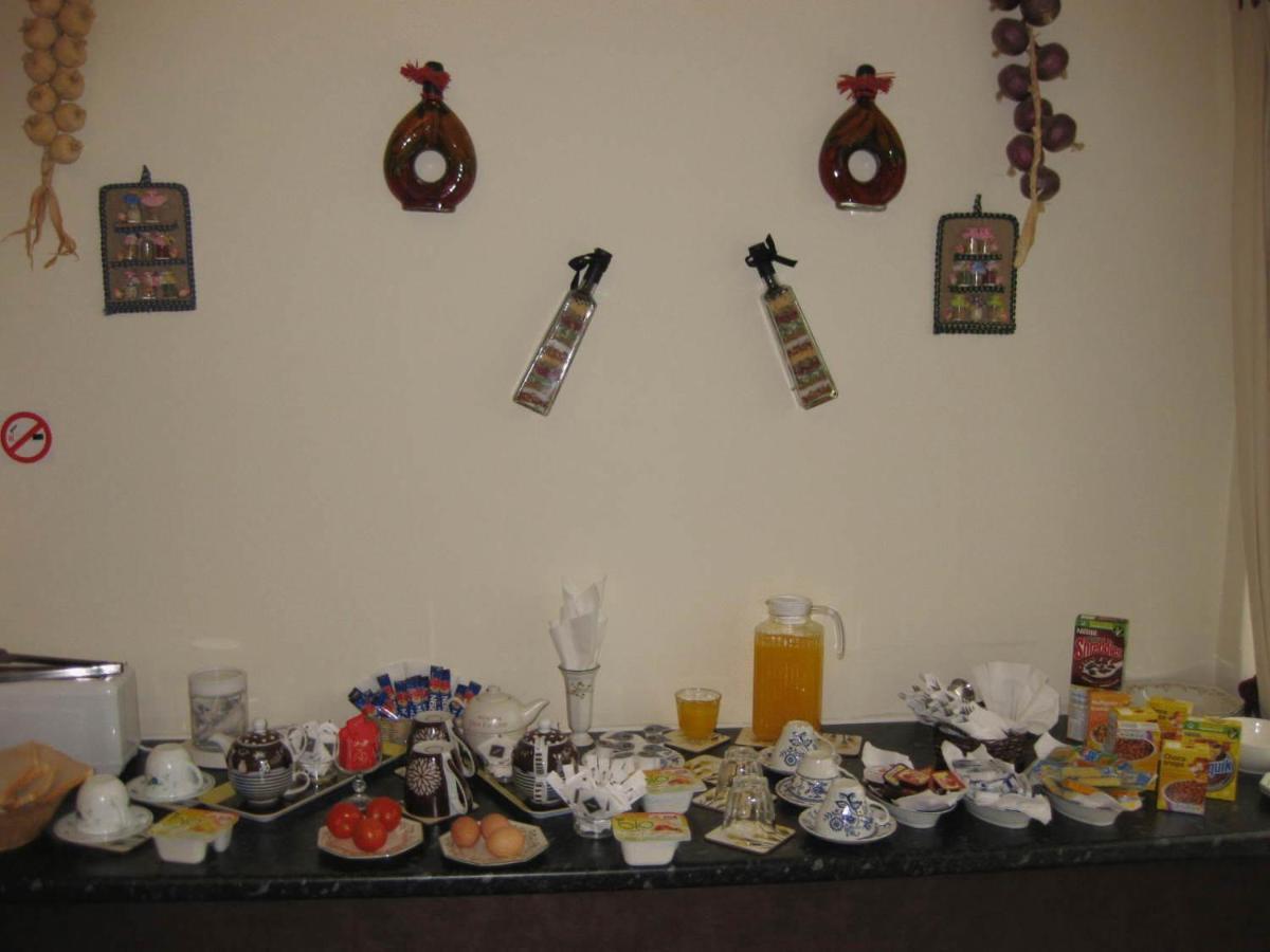 The Handforth Lodge Bagian luar foto